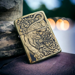 BẬT LỬA ZIPPO BẢN ĐÔNG TRƠN KHẮC 3D HÌNH HỔ VẰN XUỐNG NÚI SIÊU SẮC NÉT - Mã SP: ZPKD008