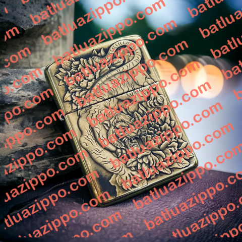 BẬT LỬA ZIPPO BẢN ĐÔNG TRƠN KHẮC 3D HÌNH HỔ VẰN XUỐNG NÚI SIÊU SẮC NÉT