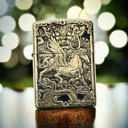 BẬT LỬA ZIPPO BẢN ĐÔNG TRƠN KHẮC 3D HÌNH NGỰA CÓ CÁNH SIÊU SẮC NÉT - Mã SP: ZPKD025